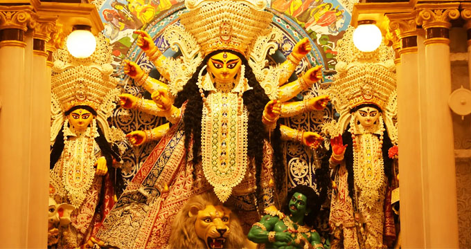 Durga Puja: পুজোর প্রতিদিন সকালে এই দুর্গামন্ত্র পাঠ করুন!